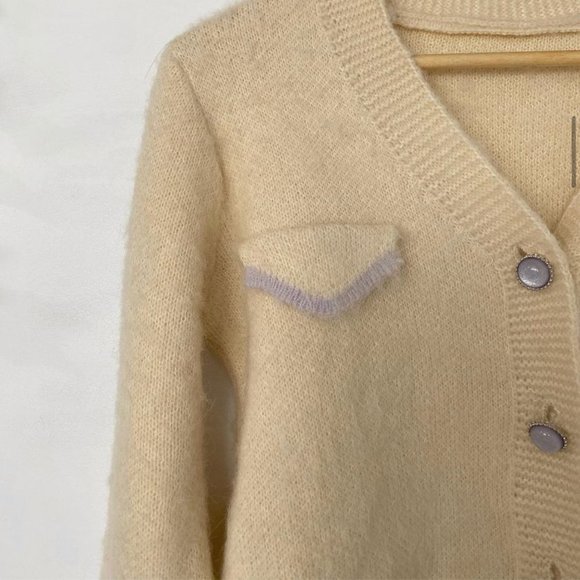 V-neck button-up cardigan - Picture 5 of 5